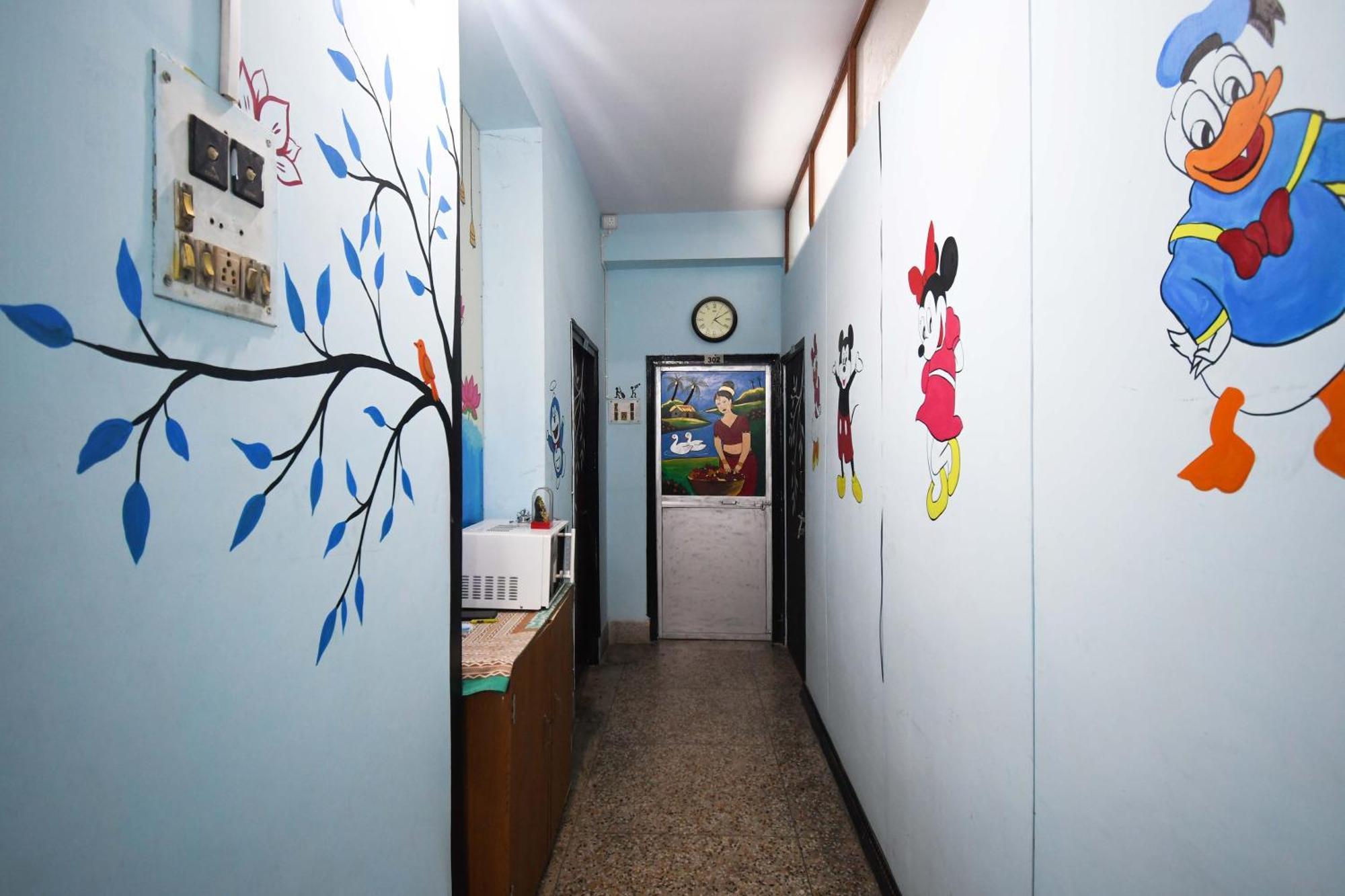 Hotel O Blue Cherry Guest House Калькутта Экстерьер фото